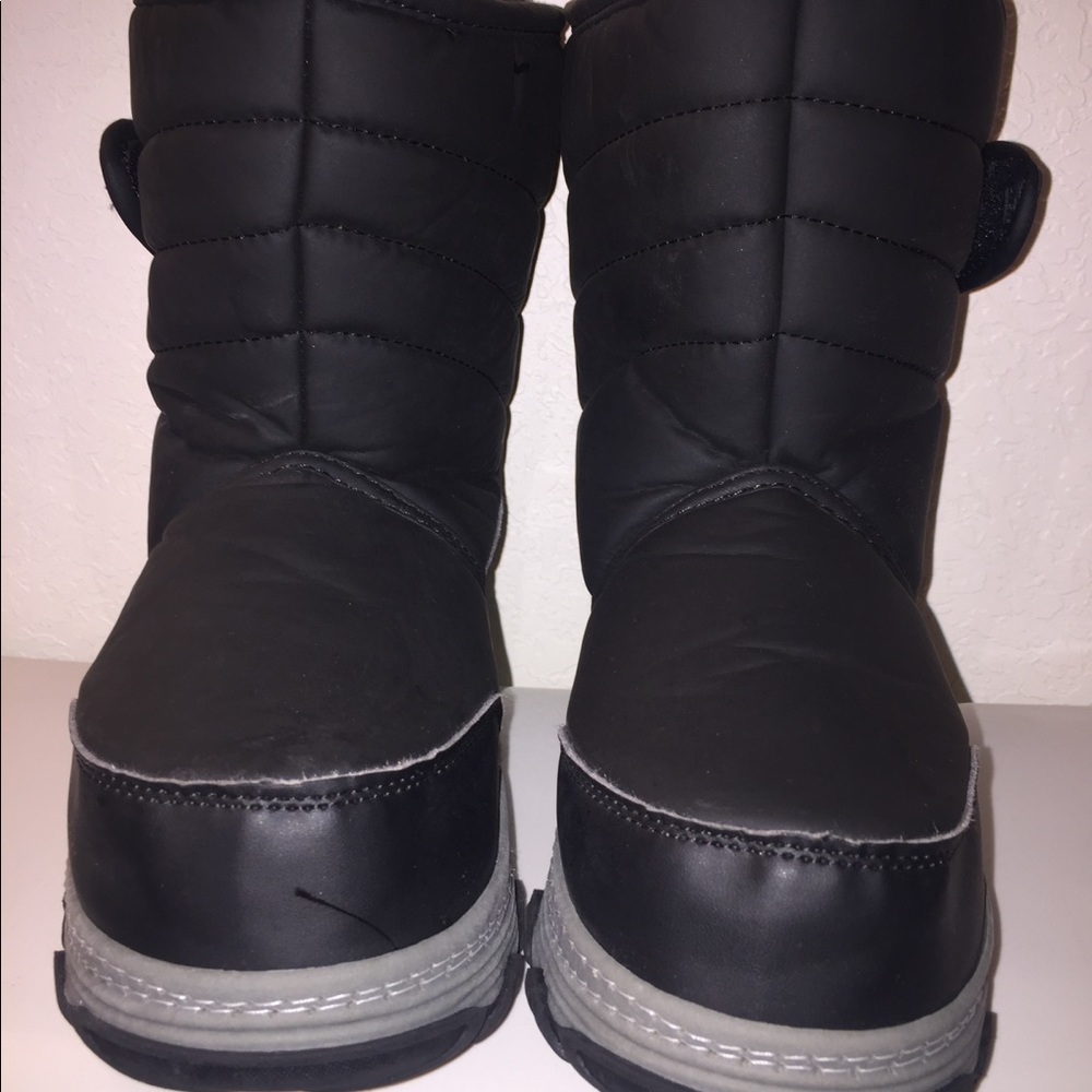 Khombu Boots Black Size 1M